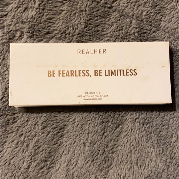 Realher blush kit - Picture 2 of 3